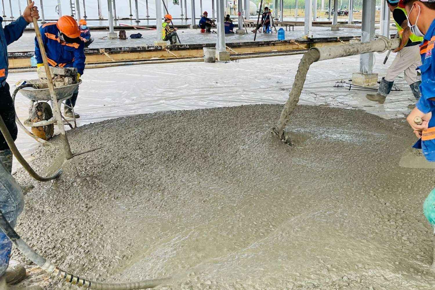 Bê tông mác 300 đổ sàn tại Bắc Giang